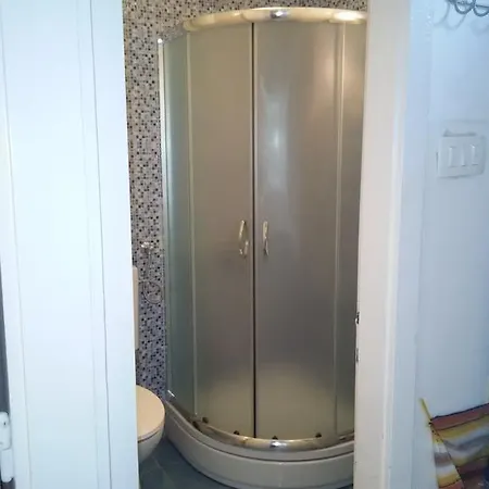 Summer Apartment Split